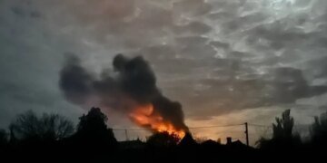 В Мелитополе прогремела серия взрывов на подстанции: город частично остался без света