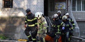 Кількість загиблих у Дніпрі зросла до трьох через нічний удар рф 23 квітня