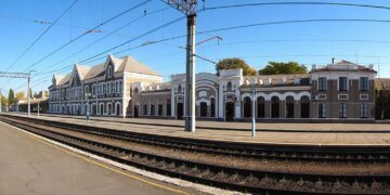 росія вдарила по головному вокзалу Кривого Рогу – подробиці та деталі атаки