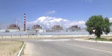 Зеленський: росіяни перетворили ЗАЕС на військову базу