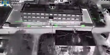 СБУ показала ураження місця базування російських військових на Луганщині