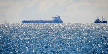 Нефтедоллар и “ормузский чек”: Фараджаллах о плане Трампа “пилить” доходы вместе с Ираном