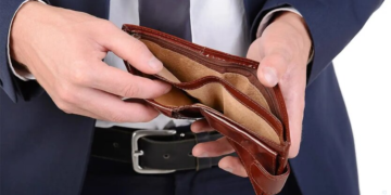 Теперь уже каждый третий: в Украине резко увеличился уровень бедности