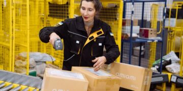 Посылки за 1 гривну: Укрпочта ввела специальные тарифы для военных через Армия+