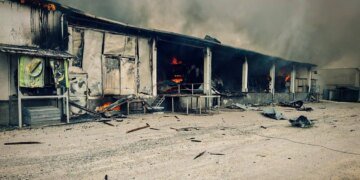 Тернопіль в диму після масованої атаки рф – мер повторив заклик закрити вікна