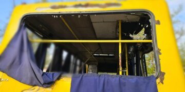 росія атакувала дроном маршрутку в Херсоні – двоє людей загинули, семеро поранені