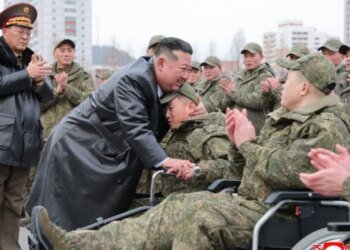 Ким Чен Ын призвал северокорейскую молодежь стать «бомбами и пламенем» в войне против Украины