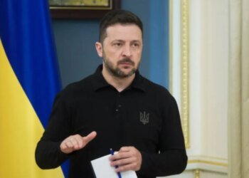 “Не рекомендуем быть в Москве”: Зеленский напомнил об ударах по Каспию и Брянску