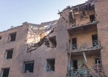 росіяни скинули три авіабомби на спальний район Краматорська – є жертви
