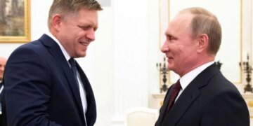 Словацкий транзит: что Фицо везет Путину после разговора с Зеленским