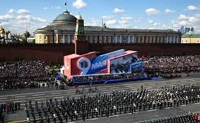 Україна офіційно дозволила провести у москві парад 9 травня. Зеленський підписав указ
