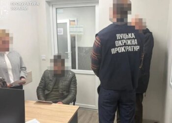 Чиновника Луцкого горсовета, подозреваемого во взятке, взяли под стражу