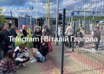 Люди застряли в «серой зоне»: Словакия полностью закрыла границу из-за угрозы со стороны БПЛА. ВИДЕО