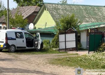 В Хмельницкой области водитель застрелил полицейского во время проверки и скрылся