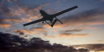 Москва под ударом: беспилотники атакуют столицу РФ уже вторые сутки подряд