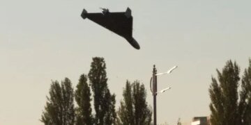 російські дрони атакували Запорізький район, постраждали двоє людей