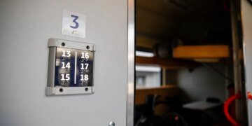 В Україні змінюють маршрути поїздів через нічну атаку рф – що треба знати