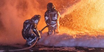 Ворог атакував Харків та Дніпро: є поранені