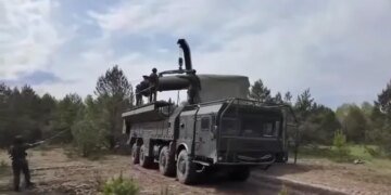 росія показала кадри доставки ядерних боєприпасів до білорусі