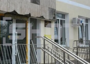 Во время фотосессии выпускников в Севастополе обрушился школьный балкон c детьми