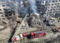 У двох районах Києва досі триває рятувальна операція після атаки рф, під завалами можуть бути люди – ДСНС