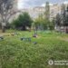 Обстріл дитячого майданчика у Херсоні: загинув чоловік, його дружина та доньки поранені