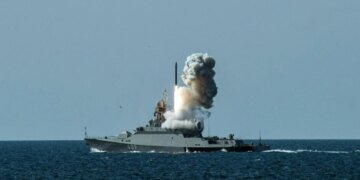 ССО таємно уразили російський корабель у Каспійському морі, але це був не носій “Калібрів”