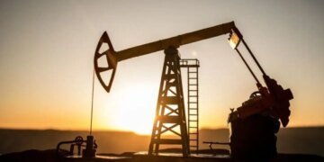 Ціни на нафту підскочили на 3% після атаки Ірану на базу США
