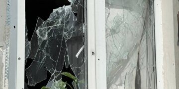 Россияне массово обстреляли Херсонщину: 13 раненых, среди них ребёнок