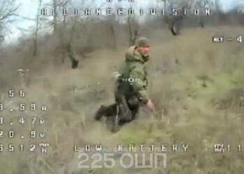 Упал на колени — но поздно: 225-й полк показал работу по оккупантам. ВИДЕО