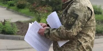 Остановка транспорта группами ТЦК: кто имеет право ограничивать движение на дорогах