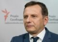 Зарплаты военным можно поднять без новых налогов – Устенко назвал способ