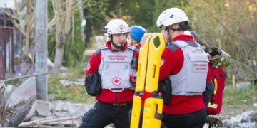 Удар по Запорожью: оккупанты повредили частный дом, есть раненые