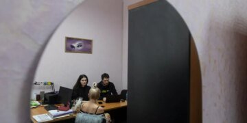 Скорочення допомоги США вдарило по розслідуваннях воєнних злочинів рф в Україні – Reuters