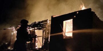 рф поранила 8 людей під час атак на Чернігівщину, вночі вдарила по Чернігову