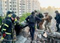 Російський удар по Україні забрав життя 13 людей, у Дніпрі 6 зниклих – МВС