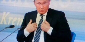 Информационный вакуум бункера: стало известно, почему Путин отказался слушать финансистов