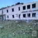 росія атакувала Чугуїв: пошкоджено школу, серед постраждалих дитина
