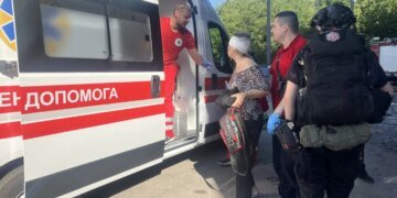 росія вдарила по Запоріжжю та області – атакувала промислову інфраструктуру, 8 постраждалих
