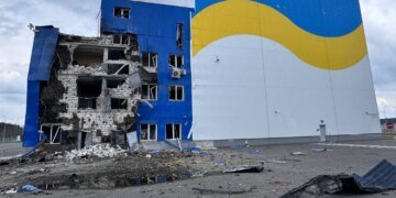 В Енергоатомі показали фото пошкодженої будівлі сховища відпрацьованого ядерного палива після атаки рф