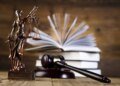 Справу про закупівлю 300 тисяч непридатних рукавиць для ЗСУ на 231 млн грн передали до суду – Генпрокурор