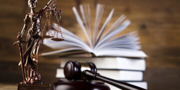 Справу про закупівлю 300 тисяч непридатних рукавиць для ЗСУ на 231 млн грн передали до суду – Генпрокурор