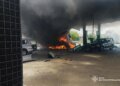 Російські удари по Нікополю та АЗС на Дніпровщині вбили жінку та поранили ще 5 людей