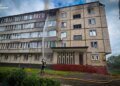 Пожар в многоэтажном доме в Киевской области: огонь охватил квартиру и крышу здания