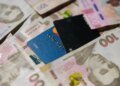Налоговая взялась за переводы на карты: за что могут выписать штраф в 17 тысяч