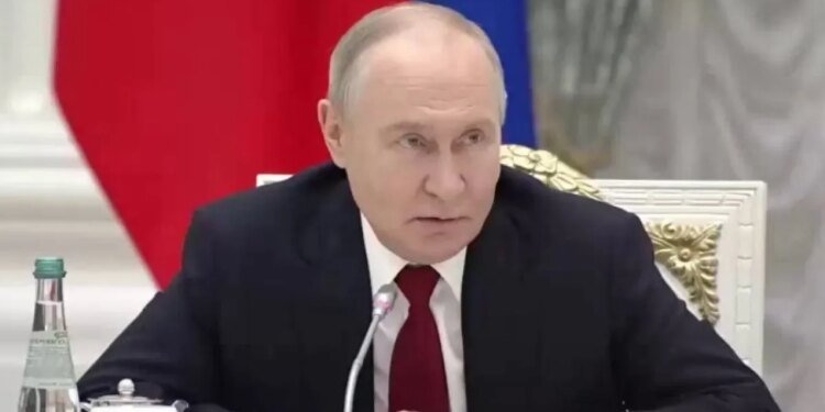 Бункерные фантазии: Путин впаривает генералам протухшую байку о расширения НАТО победе своей армии. ВИДЕО