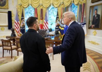 Срочный созвон через океан: Зеленский обсудил с юбиляром Трампом секретные планы переговоров