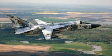 На Хмельниччині розбився бомбардувальник Су-24М, екіпаж загинув – Повітряні сили