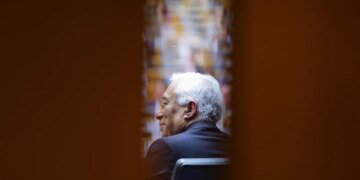 Голова Євроради Кошта зв'язувався з кремлем для залучення путіна до переговорів – Bloomberg