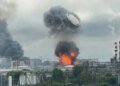 "Уся москва горить!" – кадри палаючого НПЗ та безпілотники FP-1 у небі над російською столицею